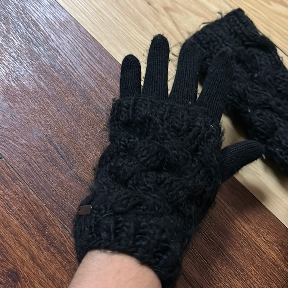 Calvin Klein women’s winter gloves size S/M